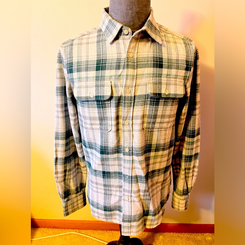 North Face Small Grey Green Flannel Shirt